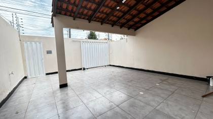 Casa com 2/4 sendo uma suite !