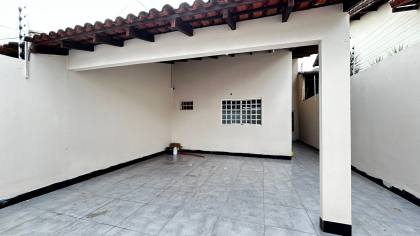 Casa com 2/4 sendo uma suite !