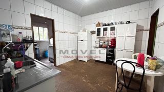 Ampla, arejada e com duas frentes! Casa à venda no Jardim Glória