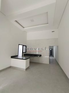 CASA EM CUIABA PARQUE ORAHA   Terreno 6x30=180 Área Construída 99,75  Porcelanato Incepa Piso 90x90 Parede WC 90x90 Parede Coz/Lav 60x1,20  Esquadrias em alumínio preto com alizar.  Portas de madeira  Metais Rainha    Casa Unifamiliar  03 Qtos sendo 1 Sui