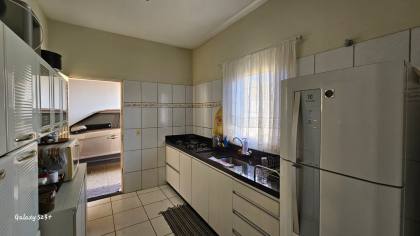 Casa com edícula disponível pra venda Chapéu do sol.