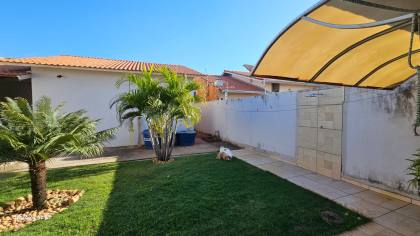 Casa com edícula disponível pra venda Chapéu do sol.