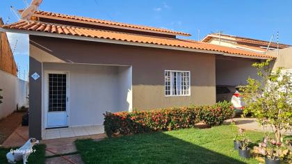 Casa com edícula disponível pra venda Chapéu do sol.