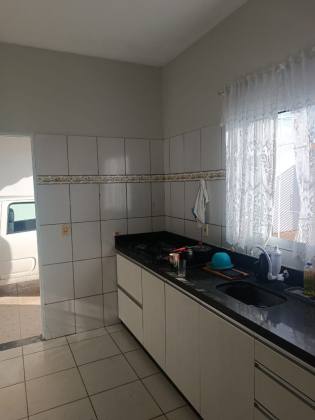 Casa com edícula disponível pra venda Chapéu do sol.