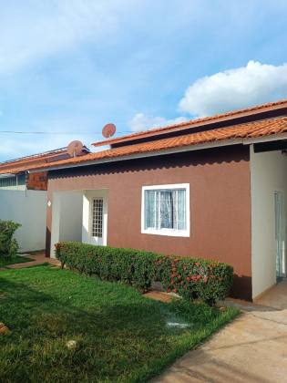Casa com edícula disponível pra venda Chapéu do sol.