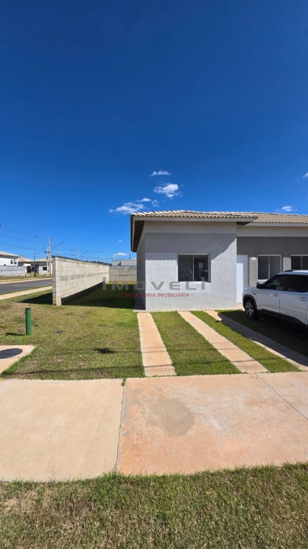 Casa de esquina no condomínio origem do Sol