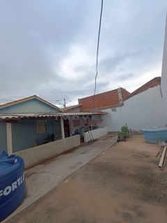 Casa disponível para venda com energia solar