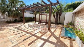 Apartamento com 232m² – Um por andar – 4 quartos, 2 suítes, depósito e lazer completo
