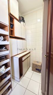 Apartamento com 232m² – Um por andar – 4 quartos, 2 suítes, depósito e lazer completo