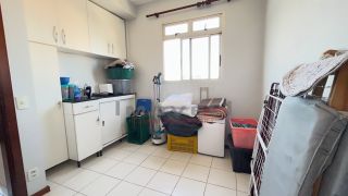 Apartamento com 232m² – Um por andar – 4 quartos, 2 suítes, depósito e lazer completo