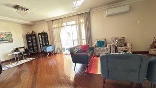 Apartamento com 232m² – Um por andar – 4 quartos, 2 suítes, depósito e lazer completo