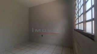 Casa Para Vender com 4 quartos  no bairro Vila Ipase em Várzea Grande