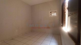 Casa Para Vender com 4 quartos  no bairro Vila Ipase em Várzea Grande