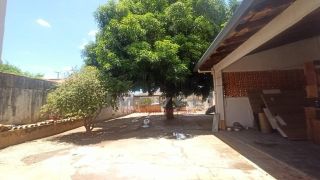 Casa Para Vender com 4 quartos  no bairro Vila Ipase em Várzea Grande