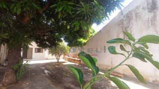 Casa Para Vender com 4 quartos  no bairro Vila Ipase em Várzea Grande