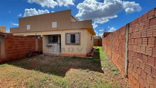 Casa com 2/4 no bairro Paiaguas em Varzea grande