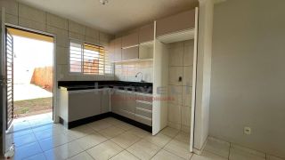 Casa com 2/4 no bairro Paiaguas em Varzea grande