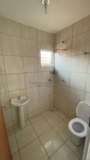 Casa com 2/4 no bairro Paiaguas em Varzea grande