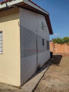 UMA BELA CASA À VENDA EM CUIABA