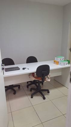 SALA COMERCIAL À VENDA