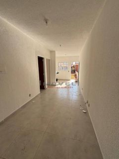 Linda casa no bairro santa cecilia Casa com 3/4 Sala  Cozinha  Wc social  Itbi e registro incluso primeiro imóvel  R$: 210.000