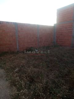 CASA Á VENDA NO LOTEAMENTO FLOR DE LIZ