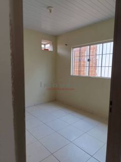 CASA Á VENDA NO LOTEAMENTO FLOR DE LIZ