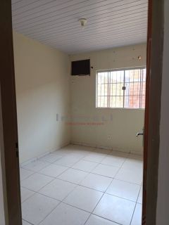 CASA Á VENDA NO LOTEAMENTO FLOR DE LIZ