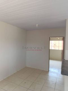 CASA Á VENDA NO LOTEAMENTO FLOR DE LIZ