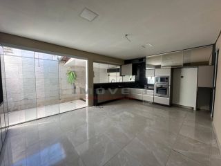 CASA Á VENDA – CONDOMÍNIO  TERRA NOVA