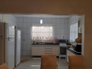 CASA Á VENDA NO CENTRO DE VÁRZEA GRANDE
