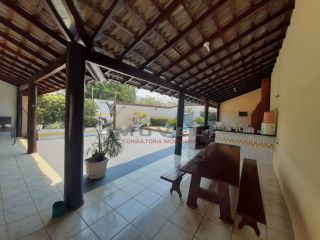 CASA Á VENDA NO CENTRO DE VÁRZEA GRANDE