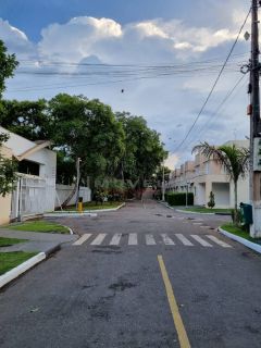 Sobrado á venda no Condomínio Village Arvoredo
