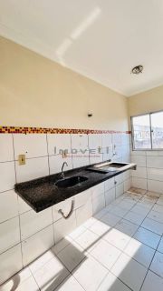 Apartamento com 2/4 no Residencial Veneza IV no Costa verde