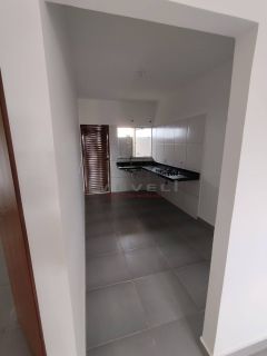 Casa com 2/4 no bairro Paiaguás em Várzea Grande