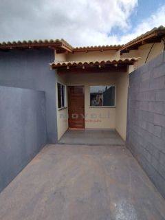Casa com 2/4 no bairro Paiaguás em Várzea Grande