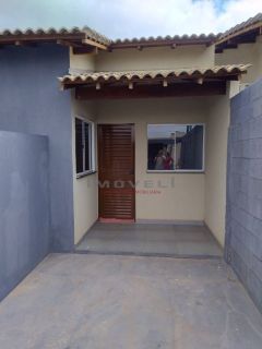 Casa com 2/4 no bairro Paiaguás em Várzea Grande