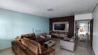 CASA Á VENDA EM CUIABÁ