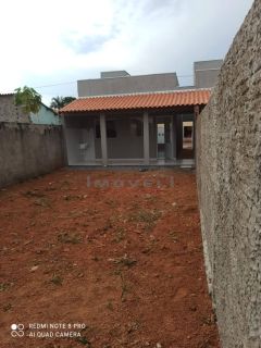 Casa Para Vender com 2 quartos proxima a Marajá