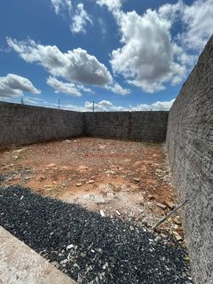 CASA Á VENDA NA PLANTA BAIRRO CANELAS