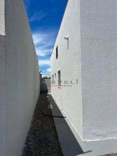 CASA Á VENDA NO BAIRRO CHAPÉU DO SOL