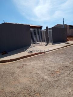 CASA Á VENDA NO BAIRRO ALTOS DO GLORIA