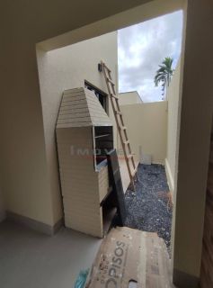 CASA Á VENDA NO BAIRRO IKARAY