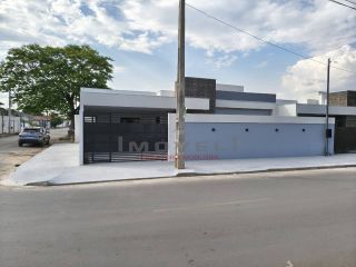 CASA Á VENDA NO COSTA VERDE