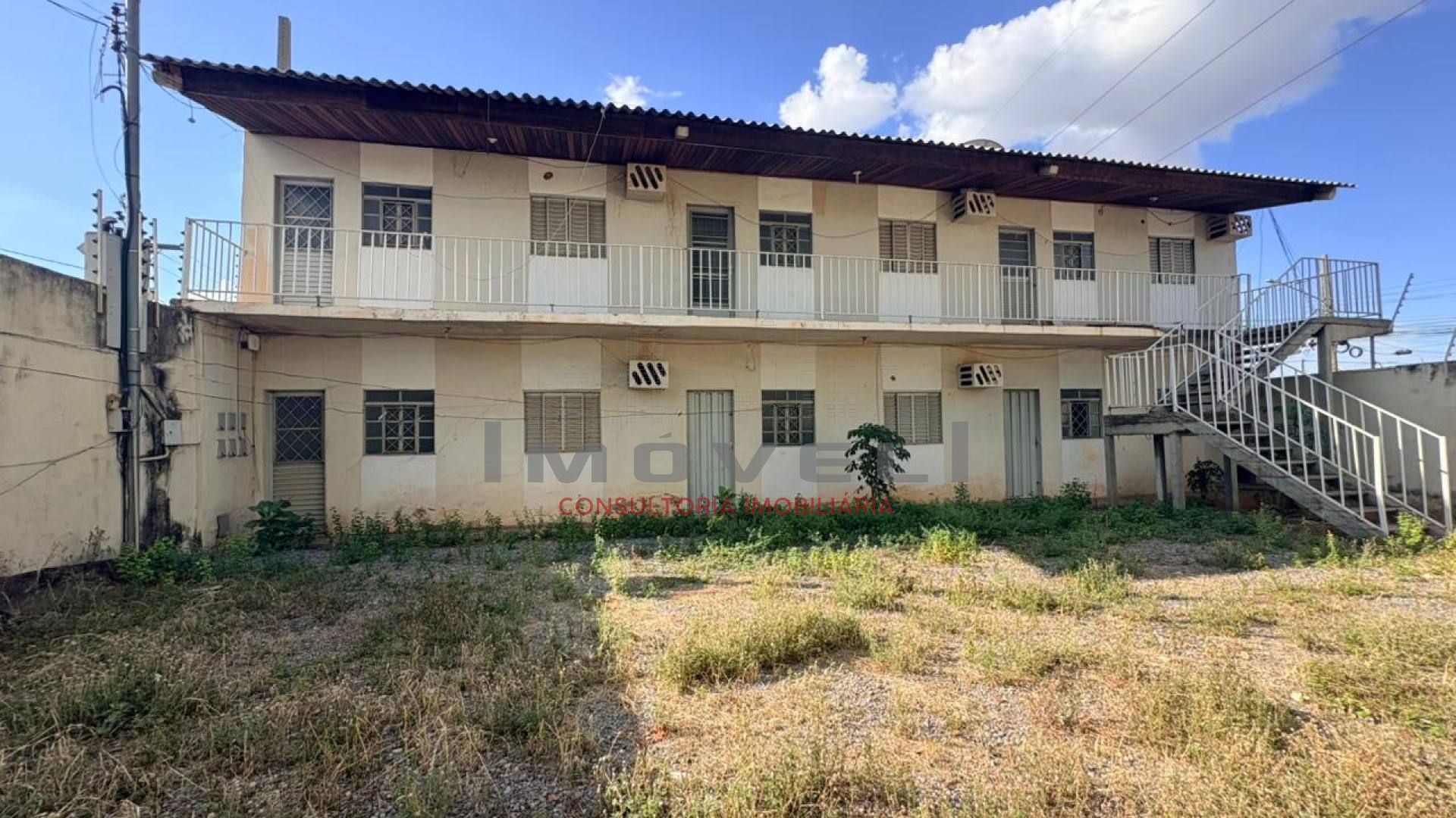 IMOVÉL  COMERCIAL Á VENDA LOCALIZAÇÃO PRIVILEGIADA  NO CRISTO REI