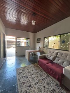 CASA  Á VENDA NO CANELAS