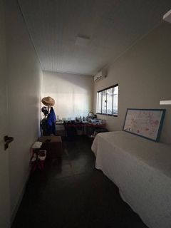 CASA  Á VENDA NO CANELAS