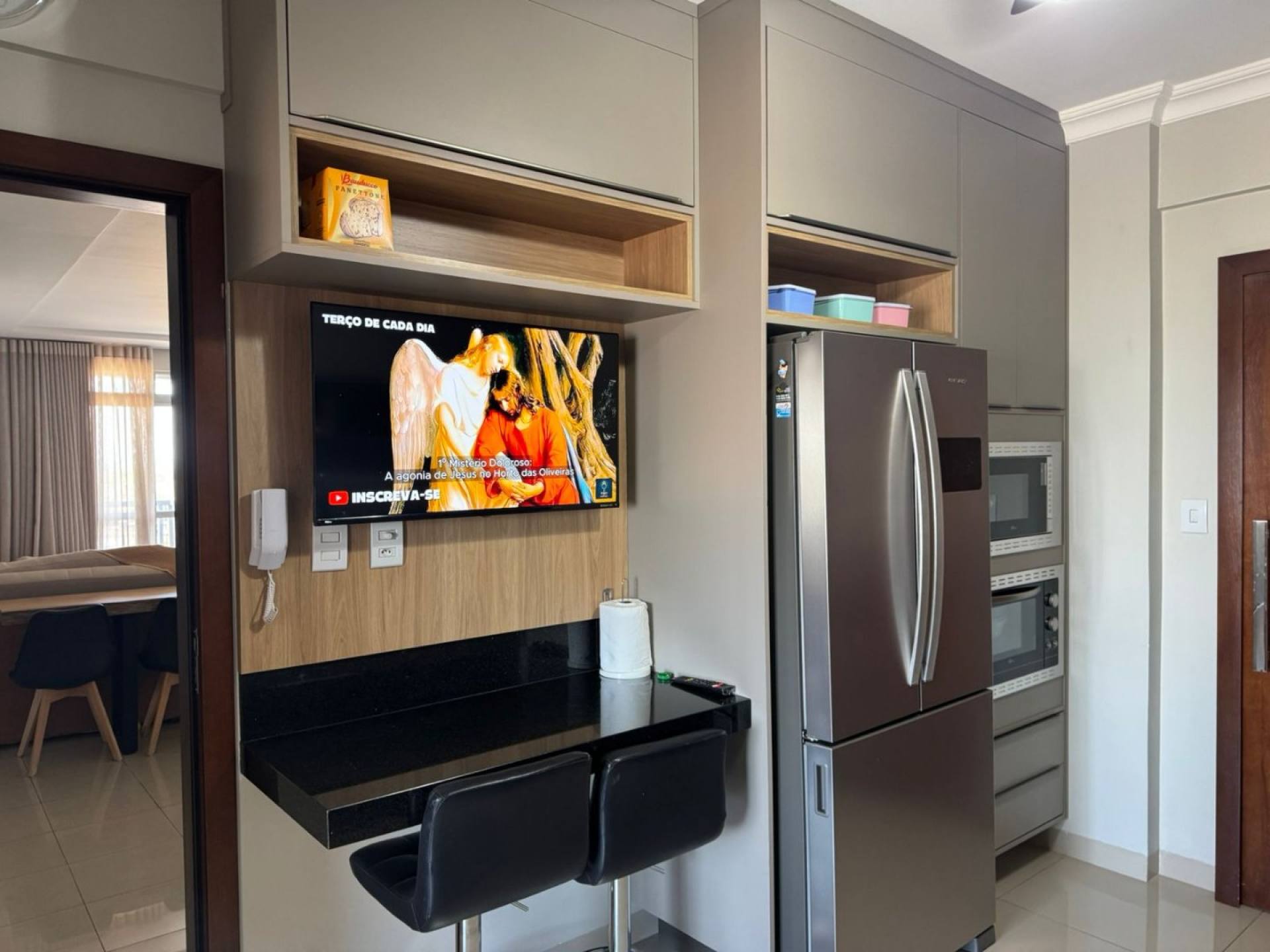 APARTAMENTO Á VENDA NO EDIFÍCIO  RAVENA
