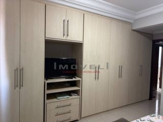 APARTAMENTO Á VENDA NO EDIFÍCIO  RAVENA