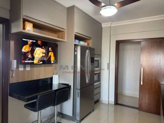 APARTAMENTO Á VENDA NO EDIFÍCIO  RAVENA